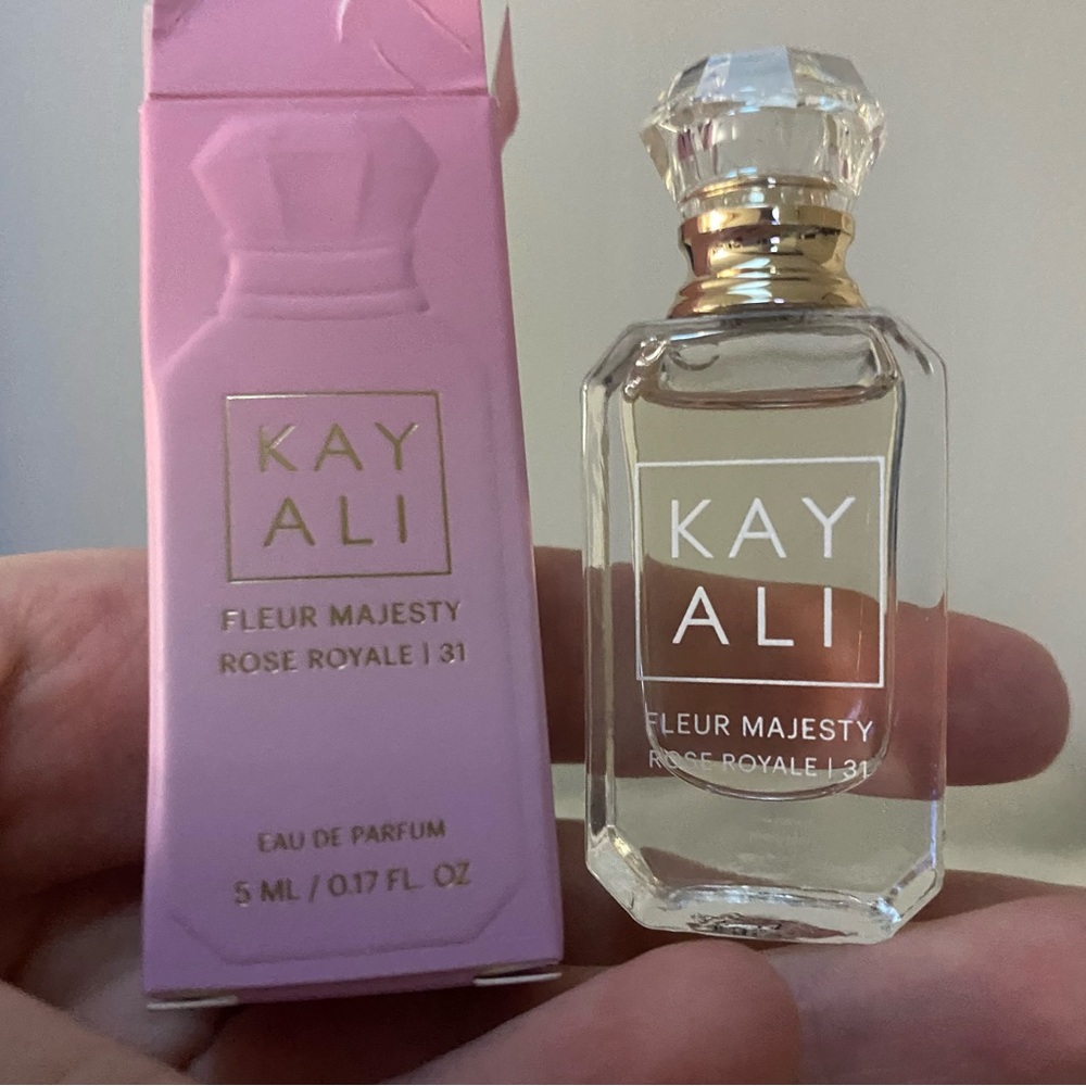 Kay Ali Fleur Majesty Eau de Parfum
